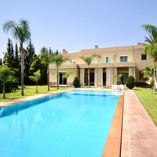 Villa L'MNAM 1400m2 construit 1ha de terrain