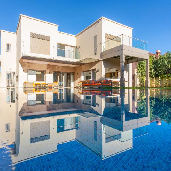 Luxury 5 Suite Villa Private Pool, Ping Pong & Marrakech Sun
