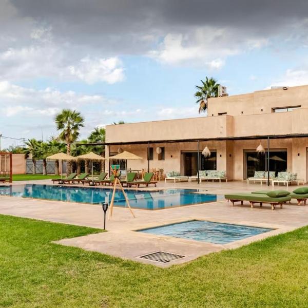 Villa Padel & Tennis & Foot, Piscine privée, Marrakech