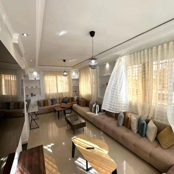 Amazing 8-Bedroom pool villa REG82029