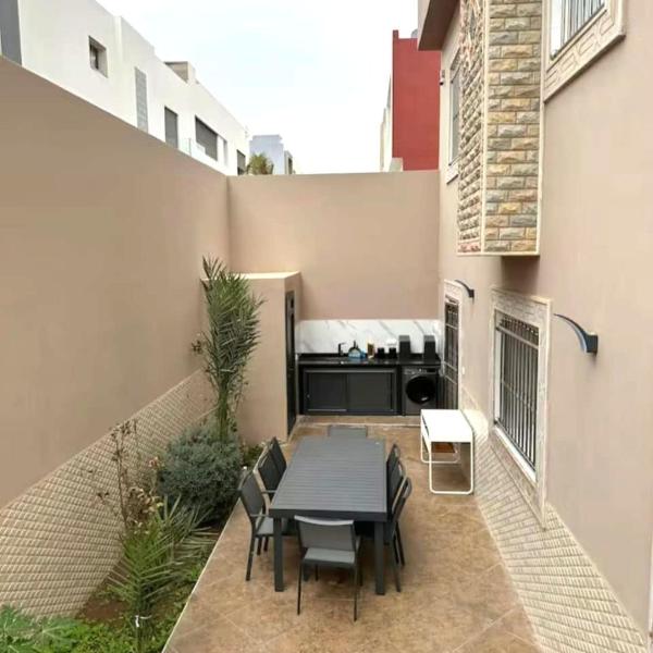 Stylish 12-Bedroom pool villa REG12