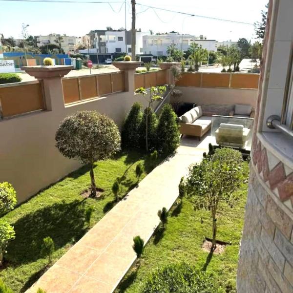 Wonderful 11-Bedroom pool villa REG11