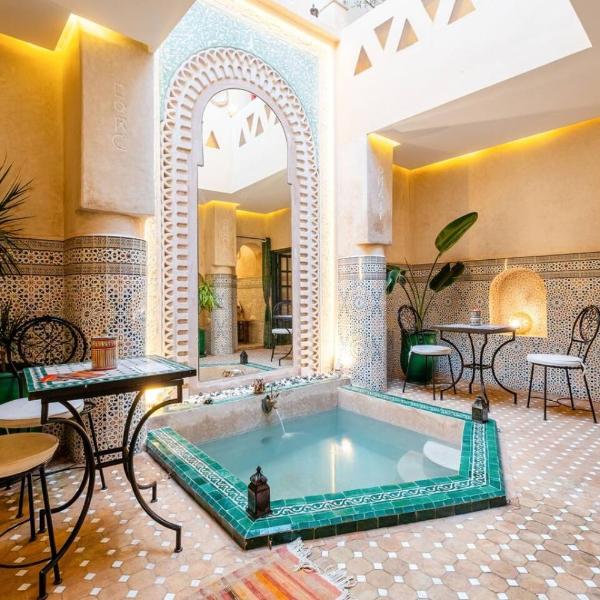 Riad Jad Private 5-Suite Riad, 10 Min Walk to Jemaa el-Fna with Pool, Rooftop & Breakfast